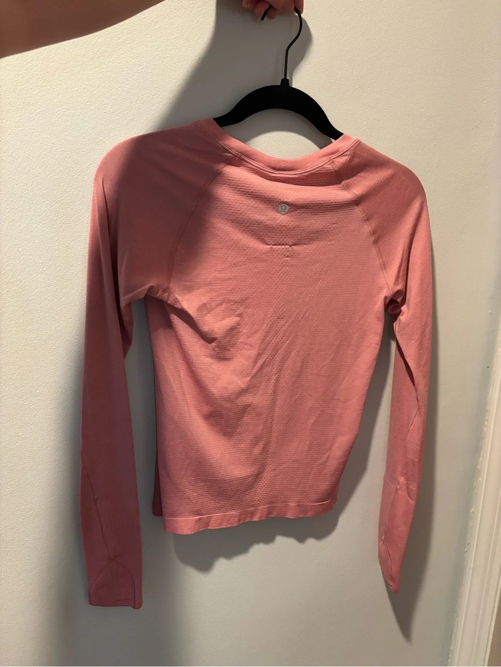 Lululemon Women’s Pink Athletic Long Sleeve